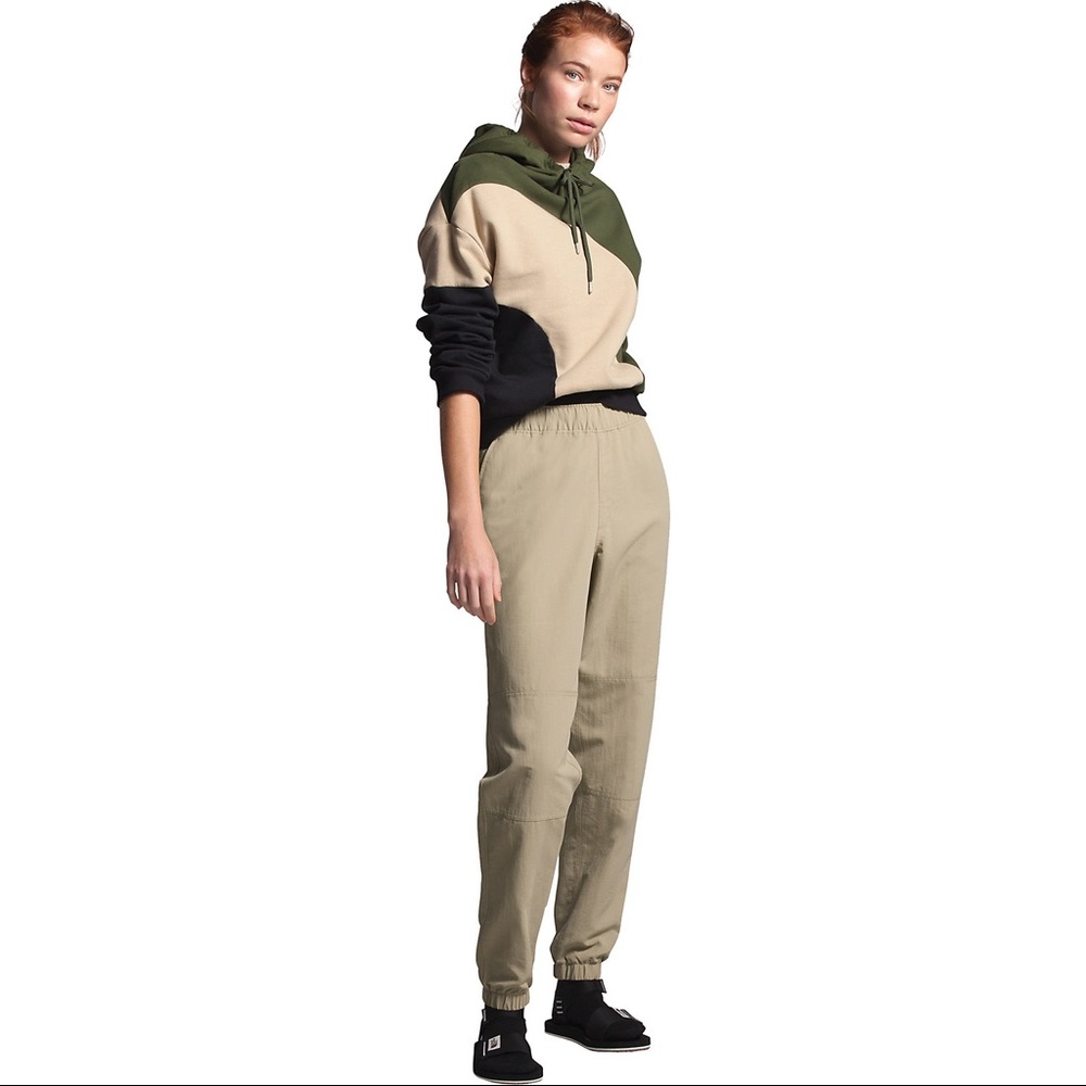 North Face Women’s Class V Jogger Biege XS